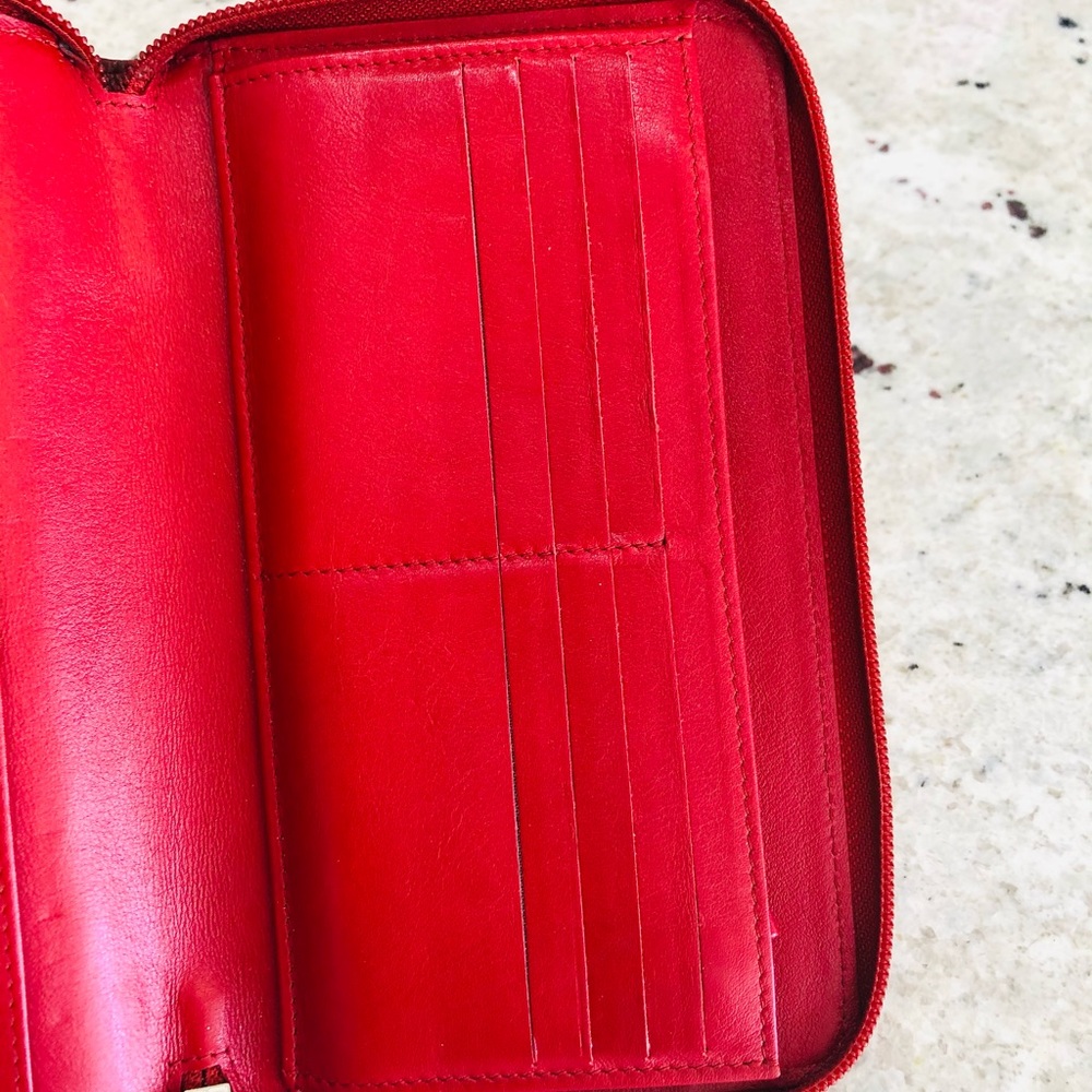 Chanel Timeless XL zipped long wallet in red caviar - Picture 9 of 15